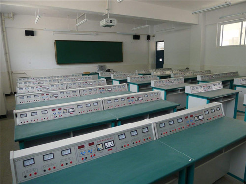 物理實(shí)驗(yàn)臺(tái)-02