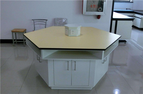 理化生試驗(yàn)臺(tái)