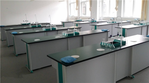 化學(xué)實(shí)驗(yàn)臺(tái)-06