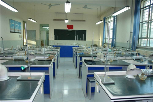 化學(xué)實驗臺-10