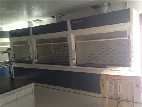 全鋼通風(fēng)柜1